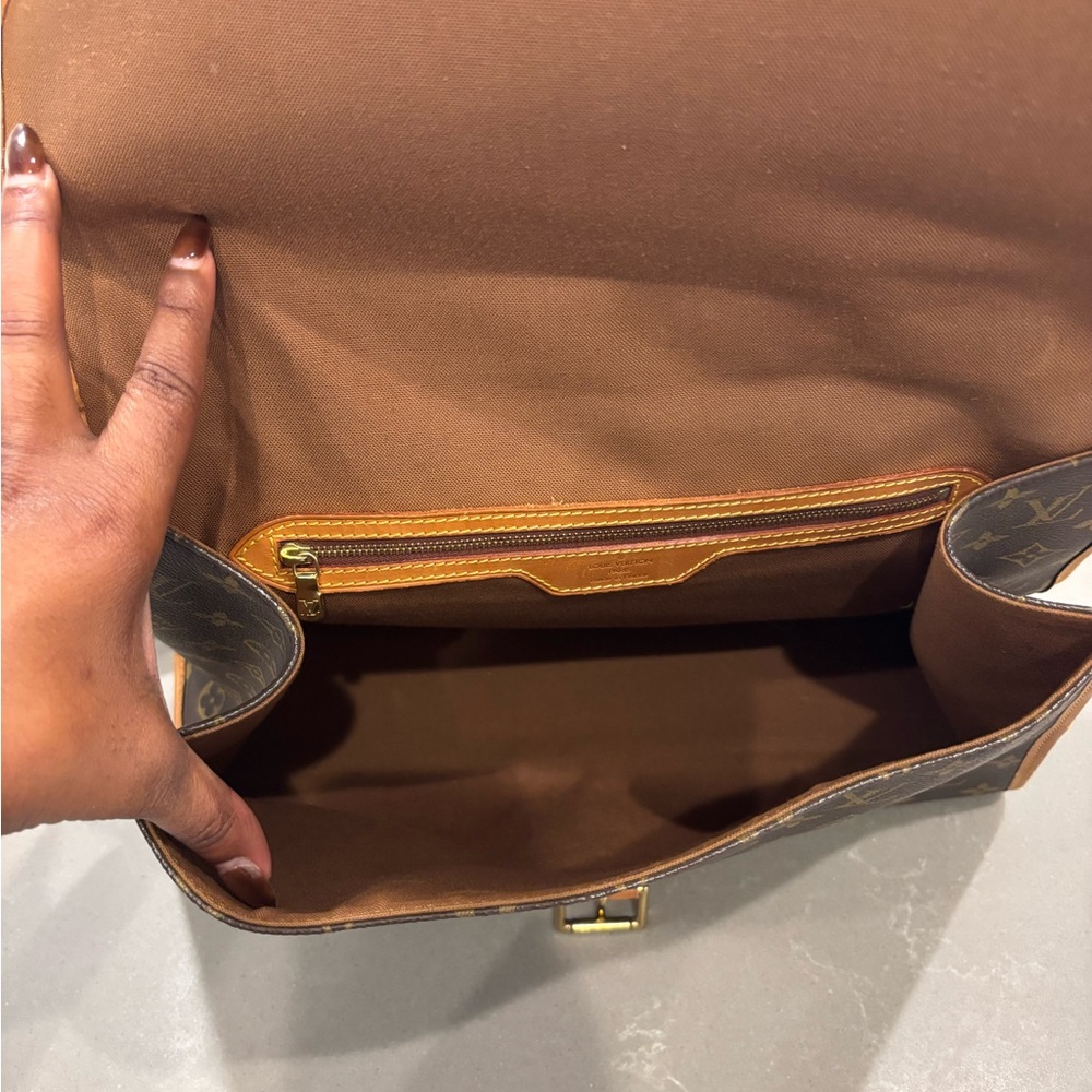 LV Monogram Beverly Business Bag or Briefcase - Picture 14 of 16